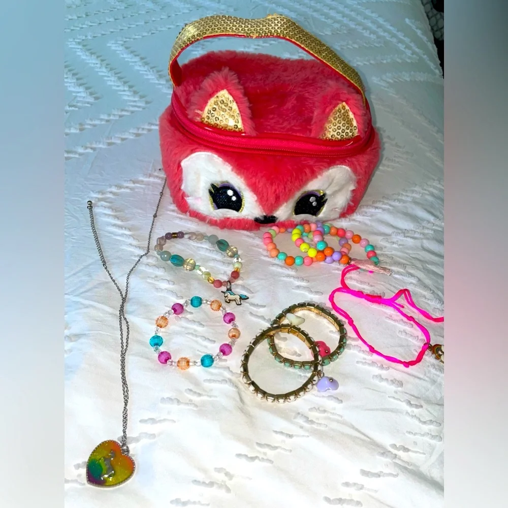 EUC Girls Fuzzy Fox Case/Bag & Costume Jewelry Bundle